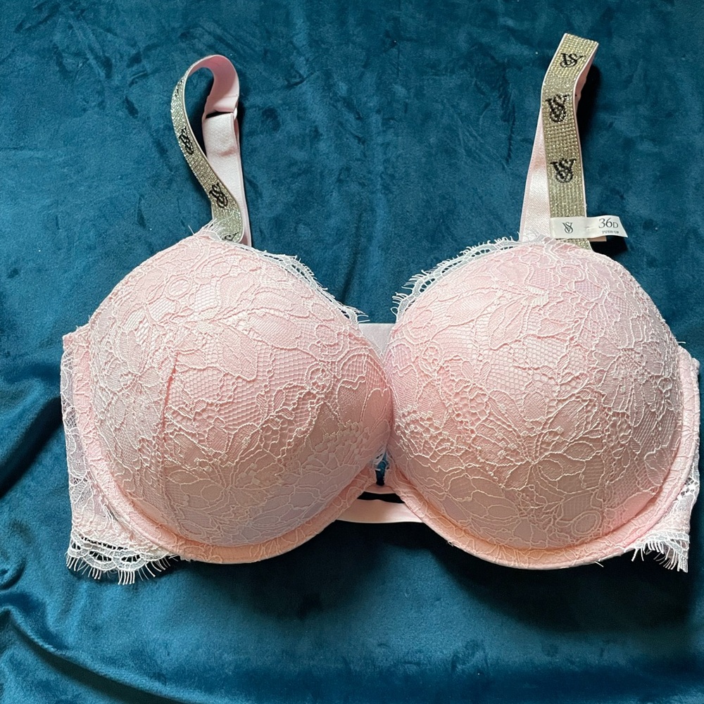 Victoria's Secret Pink Lace Underwire Bra